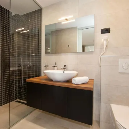 In With Sea View, Balcony, Air Conditioning, Wi-fi Lejlighed *
